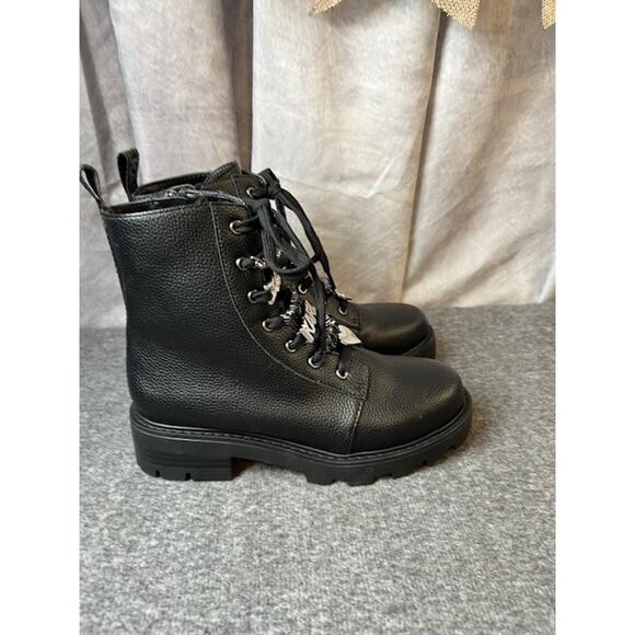 Karl Lagerfeld Paris Women's Everyday Cold Weather Mela Combat Boot 6.5 M - Picture 2 of 11